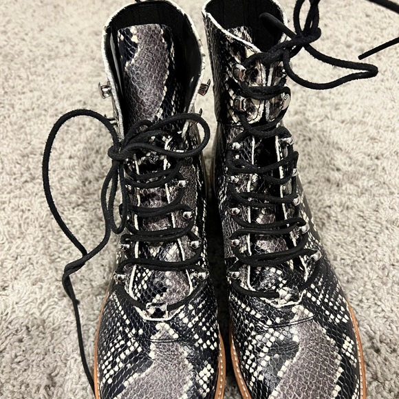 New Marc Fisher Combat boots 9 - Picture 7 of 7